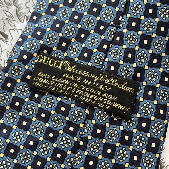 Gucci Tie - Picture 8 of 8